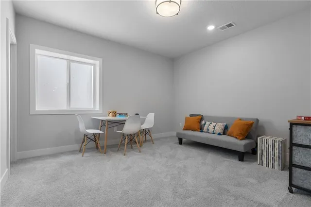 $888,245 | 13512 Terrace Park Drive, Parkville, MO 64152