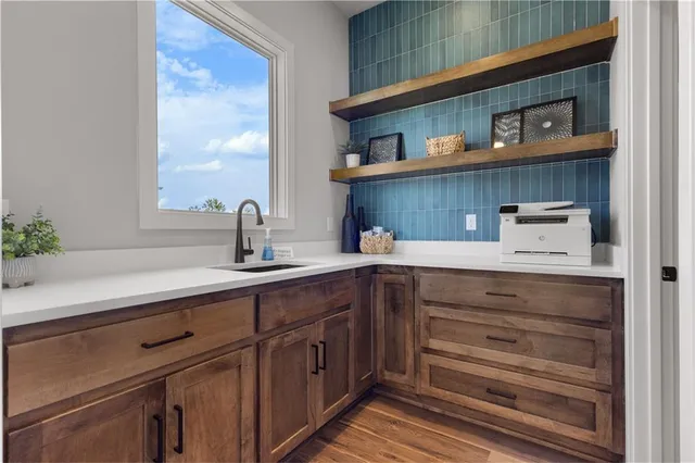 $888,245 | 13512 Terrace Park Drive, Parkville, MO 64152