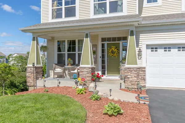 $635,000 | 1955 River Bluff Court, Shakopee, MN 55379