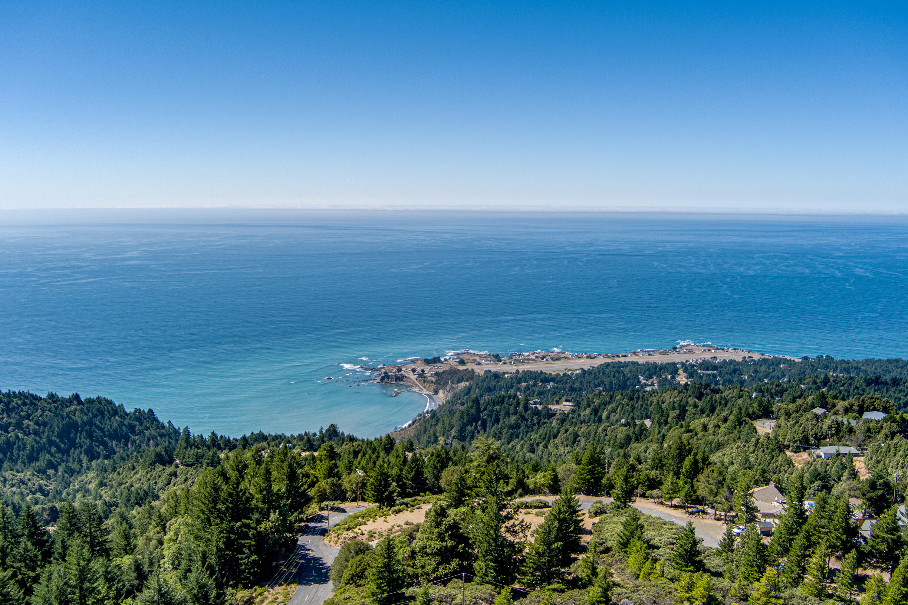 34 Vance Road Whitethorn, CA 95589 - Photo 4 of 20