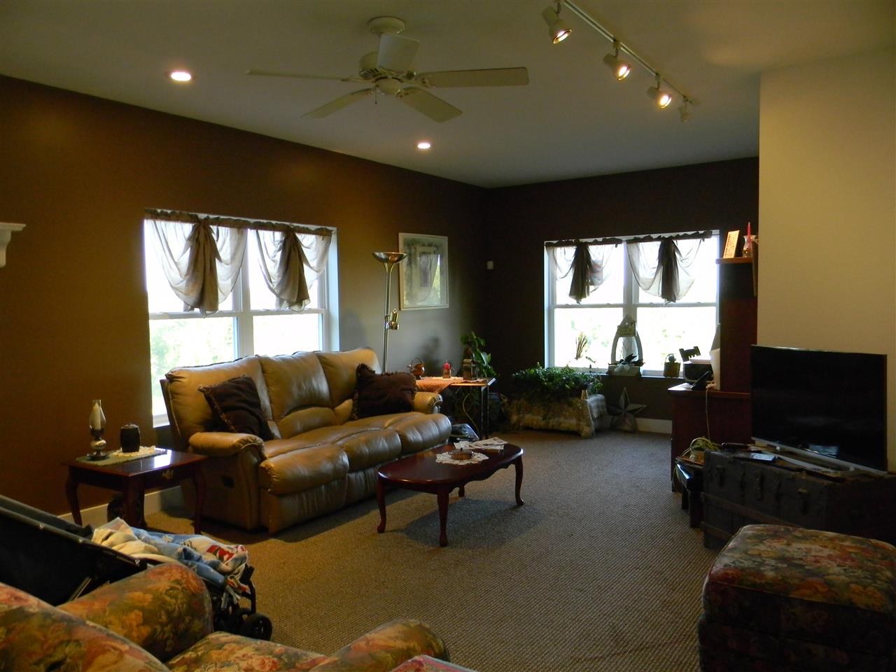 2576 Vance Road Spencer, IN 47460 - Photo 3 of 36 Gallery Image 3