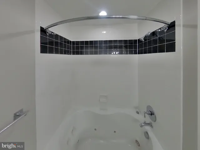 $2,939 | 3 Tullycross Court, Lutherville-Timonium, MD 21093