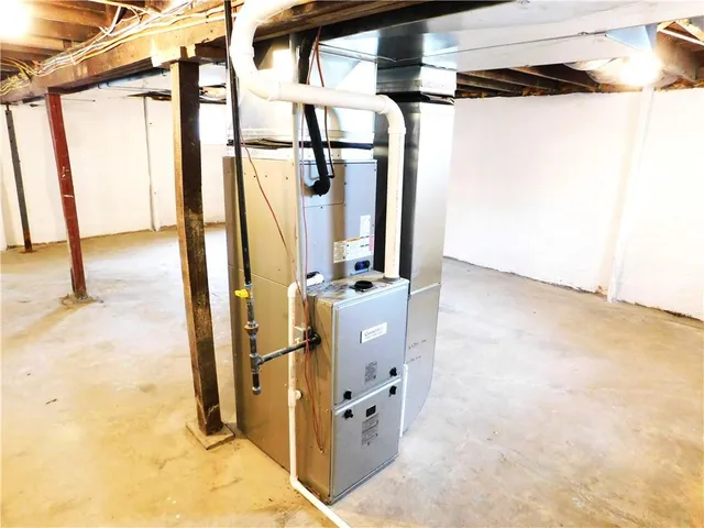 $205,000 | 104 East Baltic Street, Kingsville, MO 64061