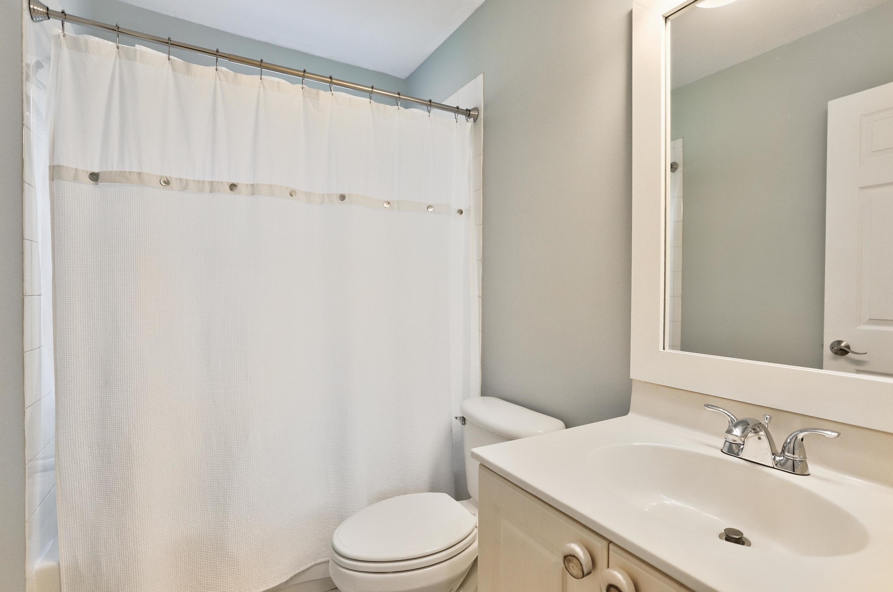 8564 Lineyard Cay West Palm Beach, FL 33411 - Photo 27 of 56 IMG_5559_60_61_62_63