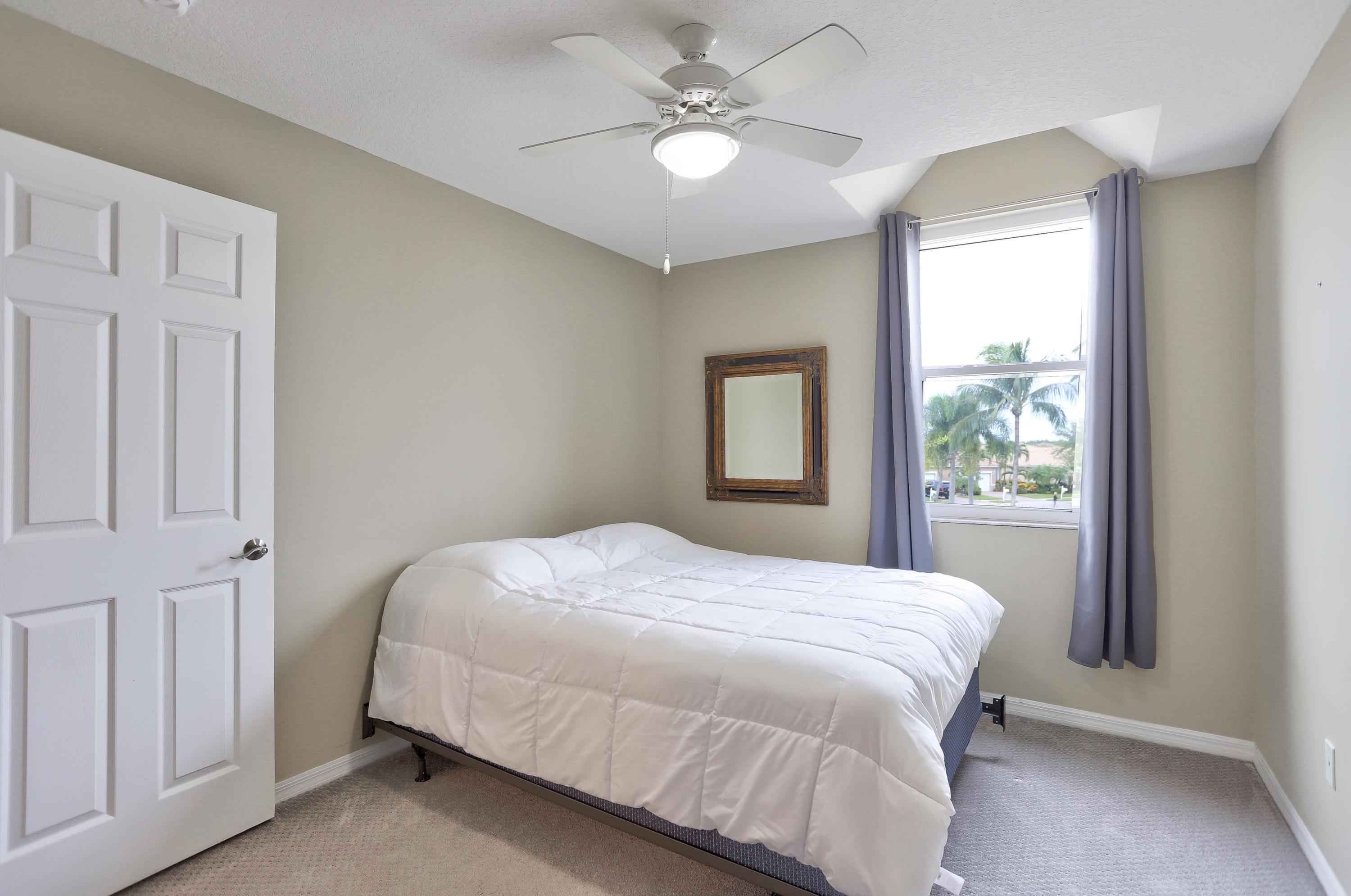 8564 Lineyard Cay West Palm Beach, FL 33411 - Photo 30 of 56 IMG_5569_70_71_72_73