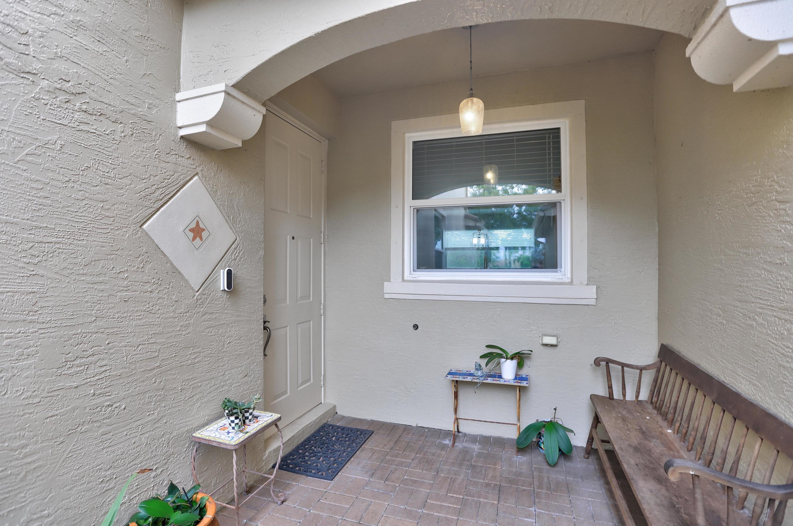 8564 Lineyard Cay West Palm Beach, FL 33411 - Photo 4 of 56 IMG_5681_2_3_4_5