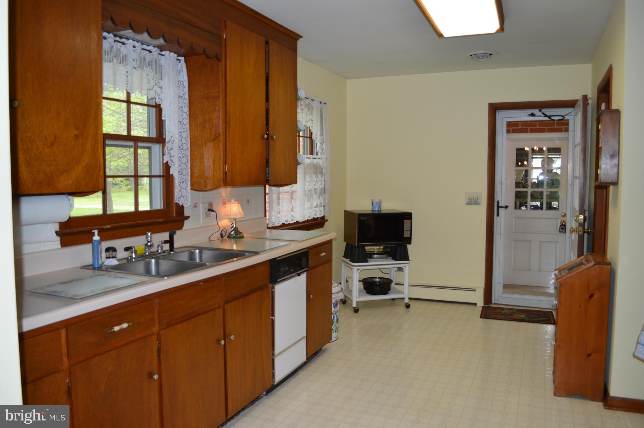 6394 Neavitt Manor Road Neavitt, MD 21652 - Photo 6 of 16 Kitchen