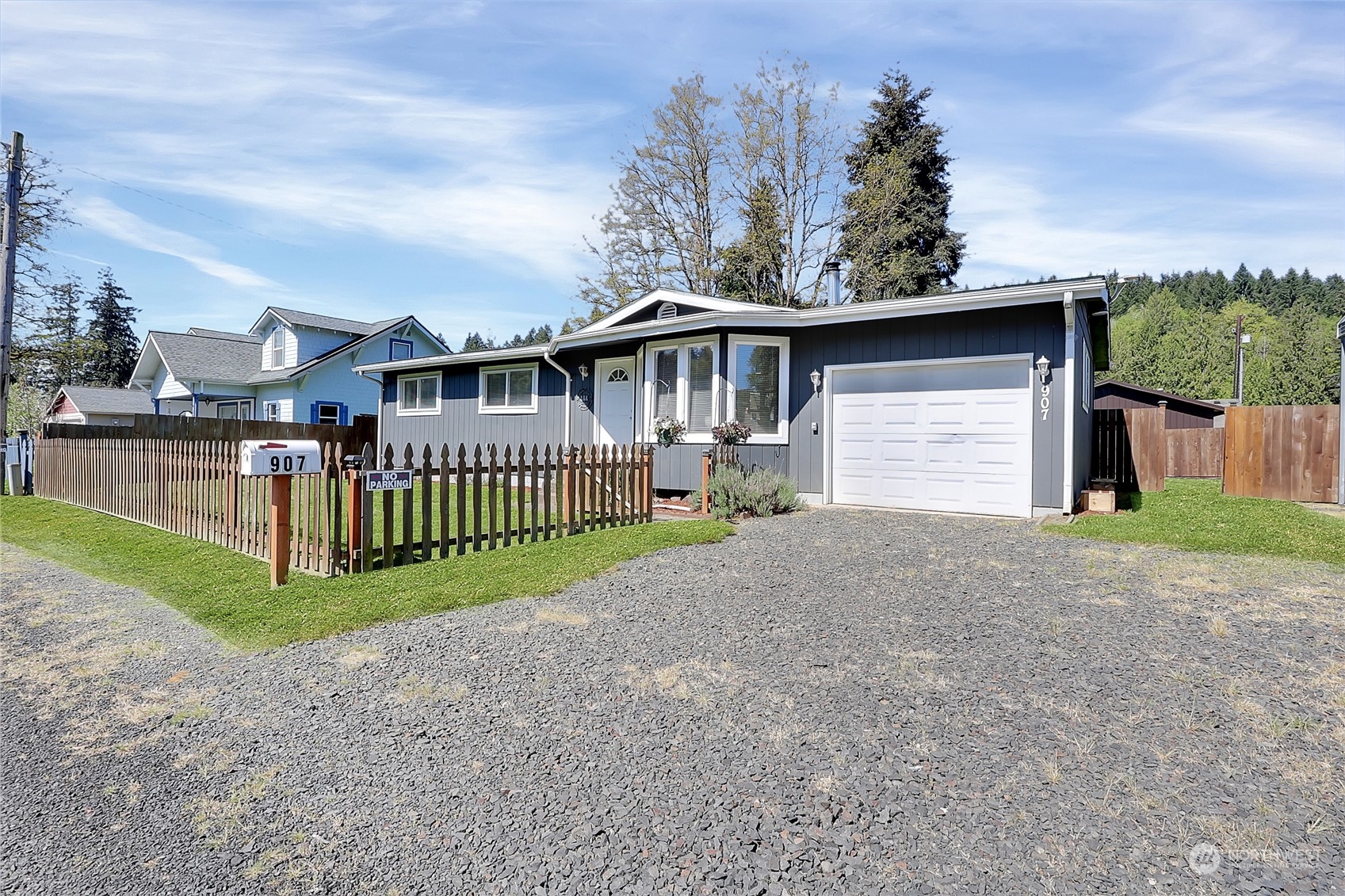 907 West Front Street Winlock, WA 98596 - Photo 3 of 27 Gallery Image 3