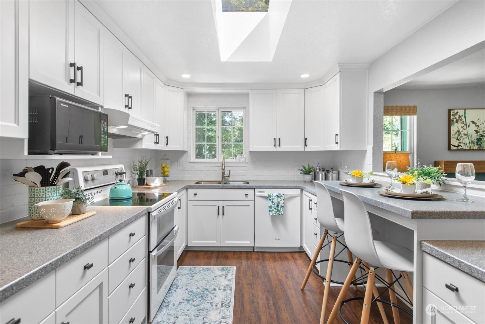 16905 17th Avenue Southeast Bothell, WA 98012 - Photo 11 of 40 Gallery Image 11
