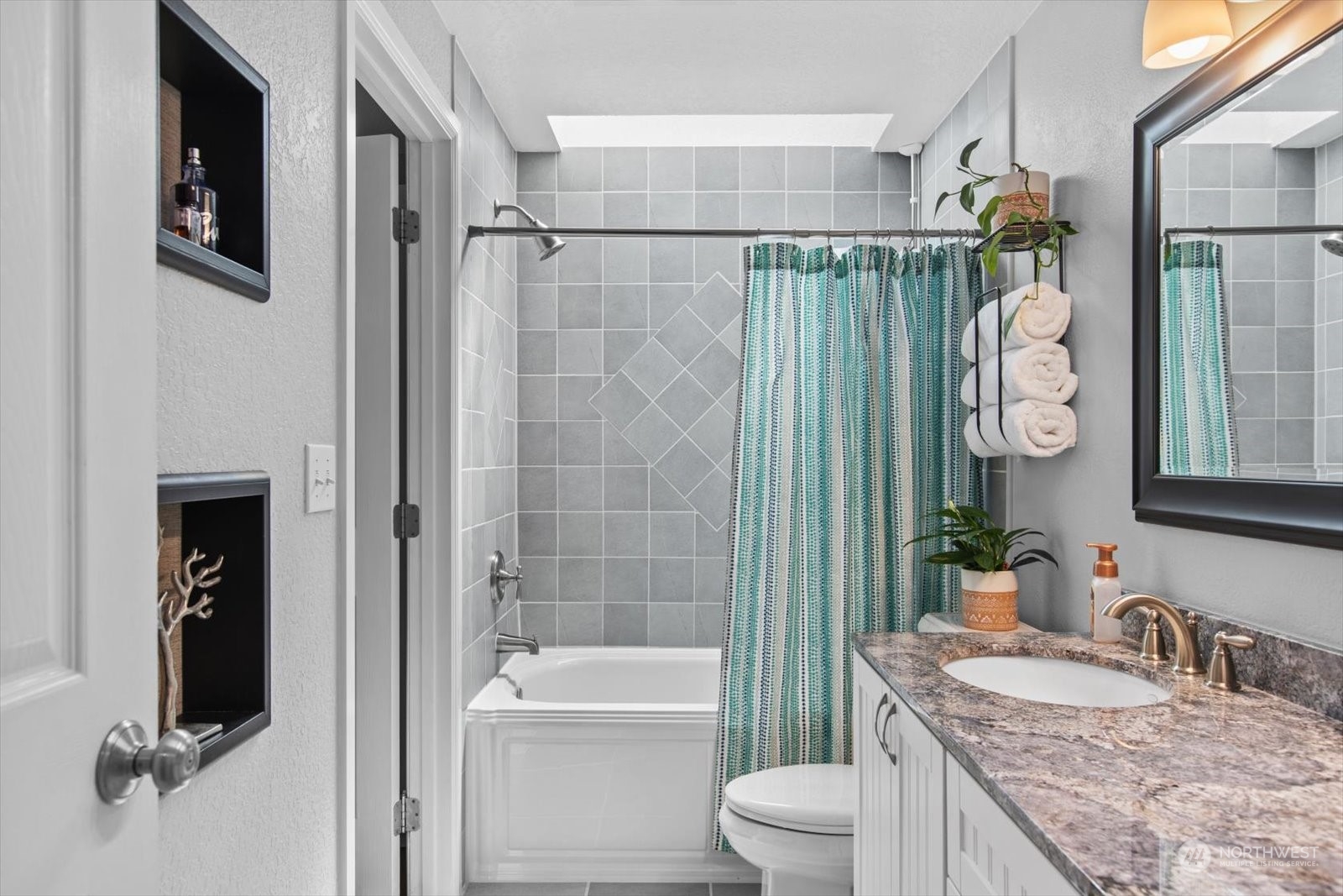 16905 17th Avenue Southeast Bothell, WA 98012 - Photo 15 of 40 Gallery Image 15