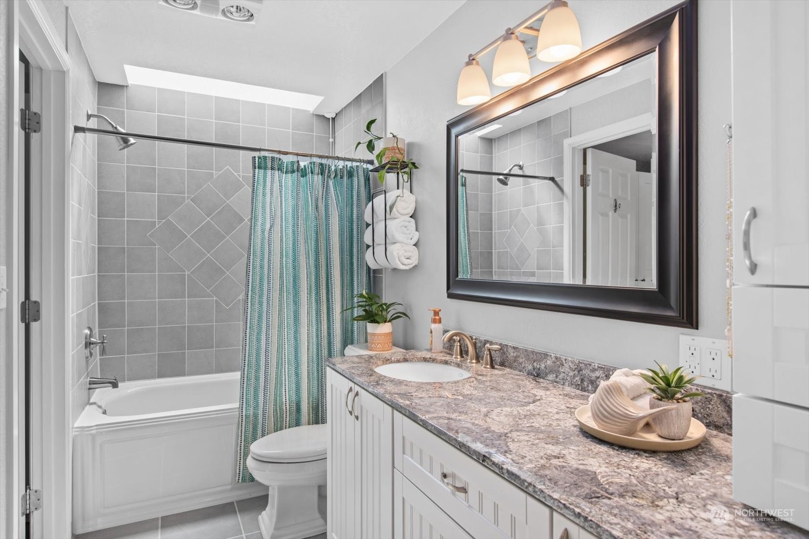 16905 17th Avenue Southeast Bothell, WA 98012 - Photo 16 of 40 Gallery Image 16