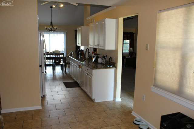 15467 Seymour Road Linden, MI 48451 - Photo 18 of 61 21200020-17.JPG
