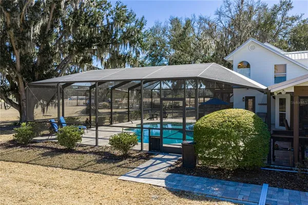 $1,600,000 | 808 Old Welcome Road, Lithia, FL 33547