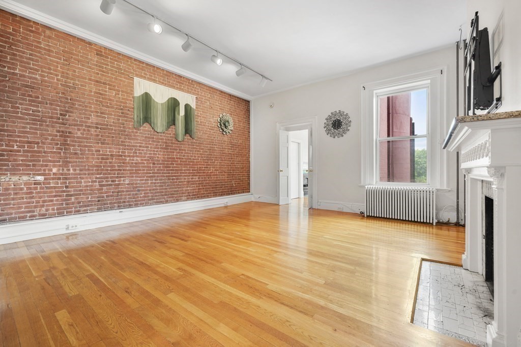 230 Beacon Street, Unit B7 Boston, MA 02116 - Photo 7 of 20