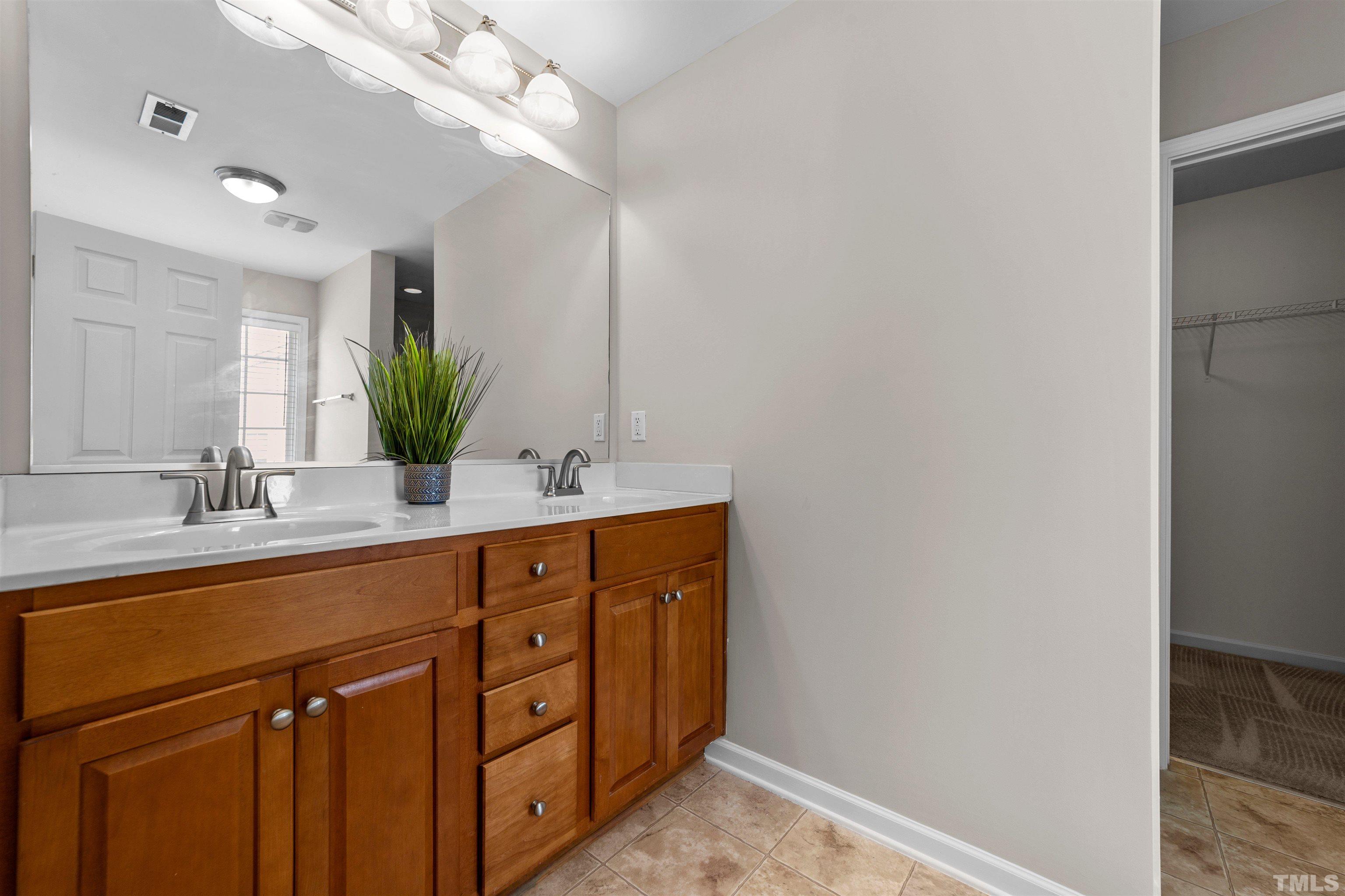 3029 Settle In Lane Raleigh, NC 27614 - Photo 11 of 16 Gallery Image 11