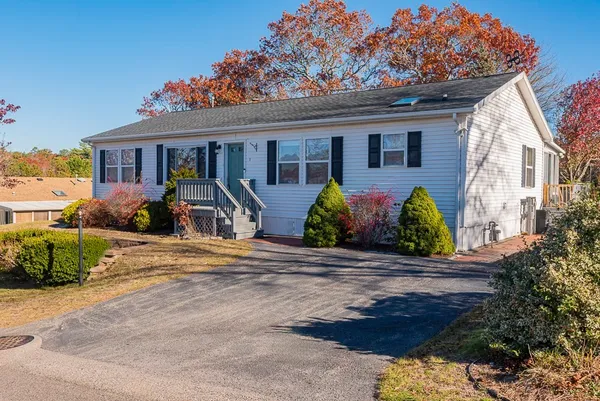 $230,000 | 9 Headlands Drive, Plymouth, MA 02360