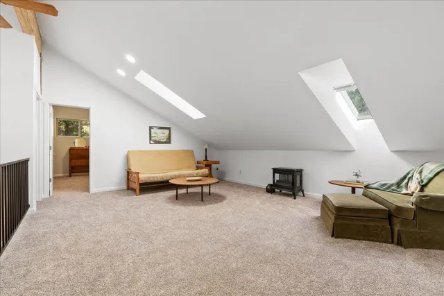 a view of a pathway both side of yard