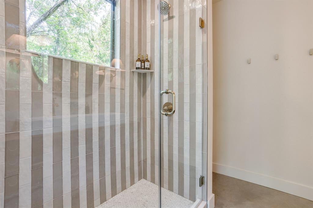 6725 Rollins Road Granbury, TX 76049 - Photo 20 of 40