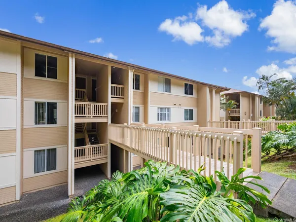 $620,000 | 95-982 Wikao Street, Unit L203, Mililani, HI 96789