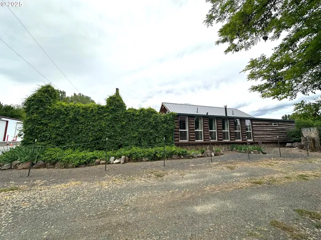 $294,000 | 150 School House Drive, Dayville, OR 97825