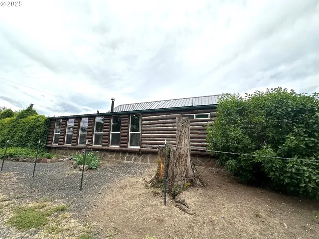 $294,000 | 150 School House Drive, Dayville, OR 97825