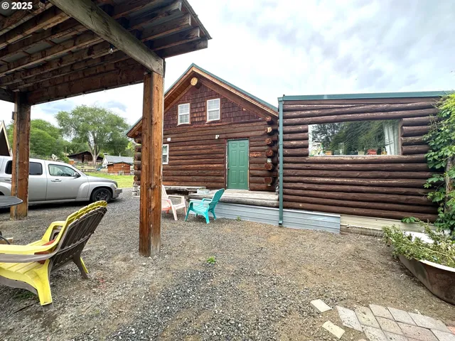 $294,000 | 150 School House Drive, Dayville, OR 97825