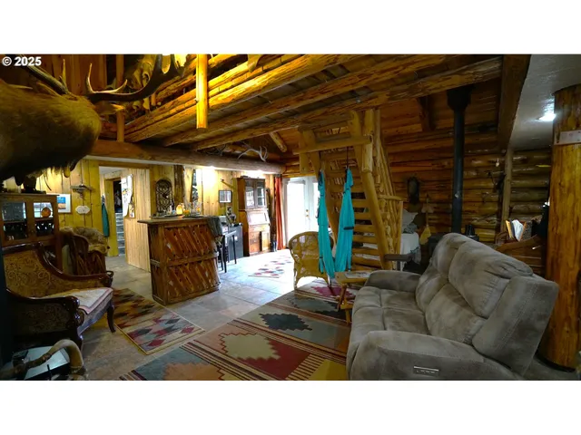 $294,000 | 150 School House Drive, Dayville, OR 97825