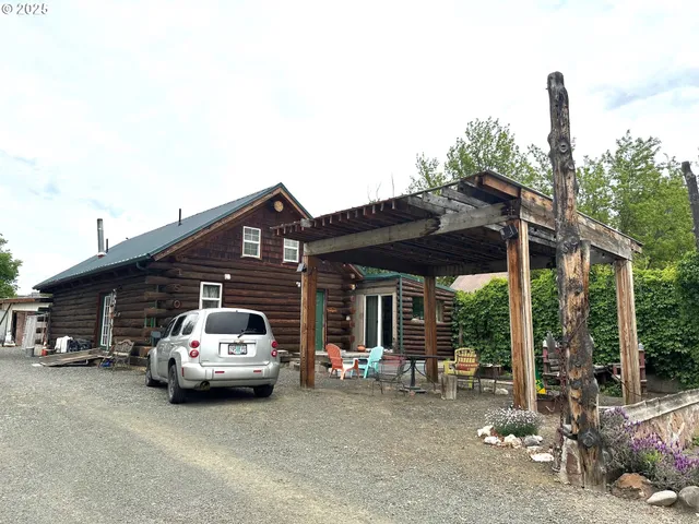 $294,000 | 150 School House Drive, Dayville, OR 97825