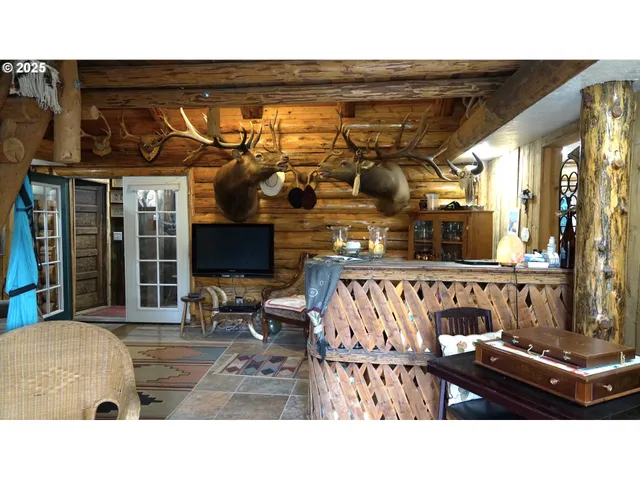 $294,000 | 150 School House Drive, Dayville, OR 97825