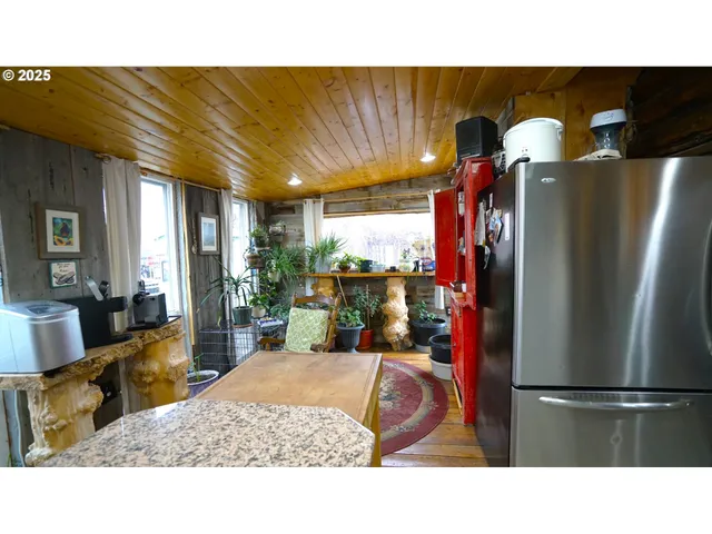 $294,000 | 150 School House Drive, Dayville, OR 97825