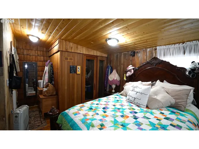 $294,000 | 150 School House Drive, Dayville, OR 97825