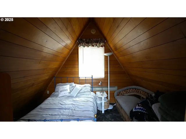 $294,000 | 150 School House Drive, Dayville, OR 97825