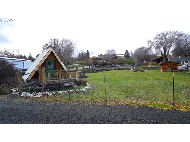 $294,000 | 150 School House Drive, Dayville, OR 97825