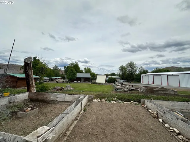 $294,000 | 150 School House Drive, Dayville, OR 97825