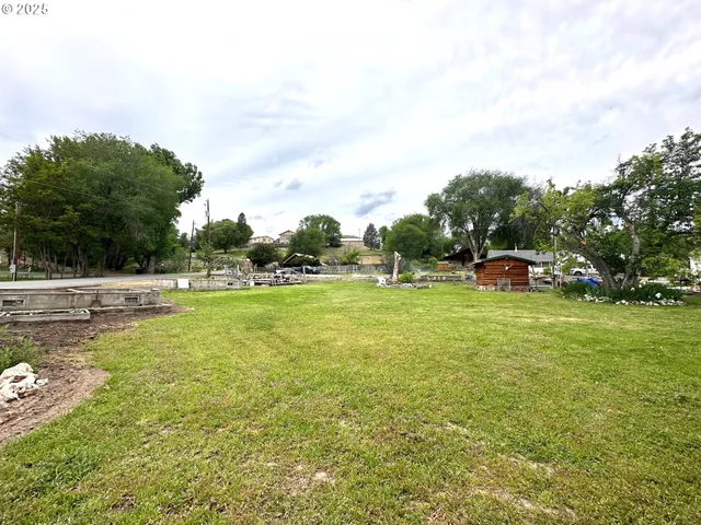 $294,000 | 150 School House Drive, Dayville, OR 97825