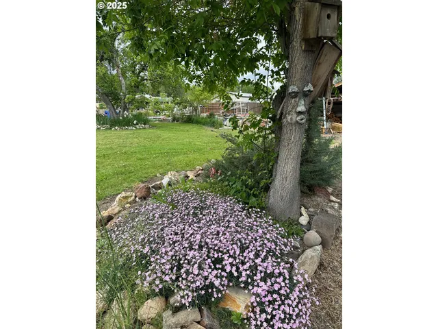 $294,000 | 150 School House Drive, Dayville, OR 97825