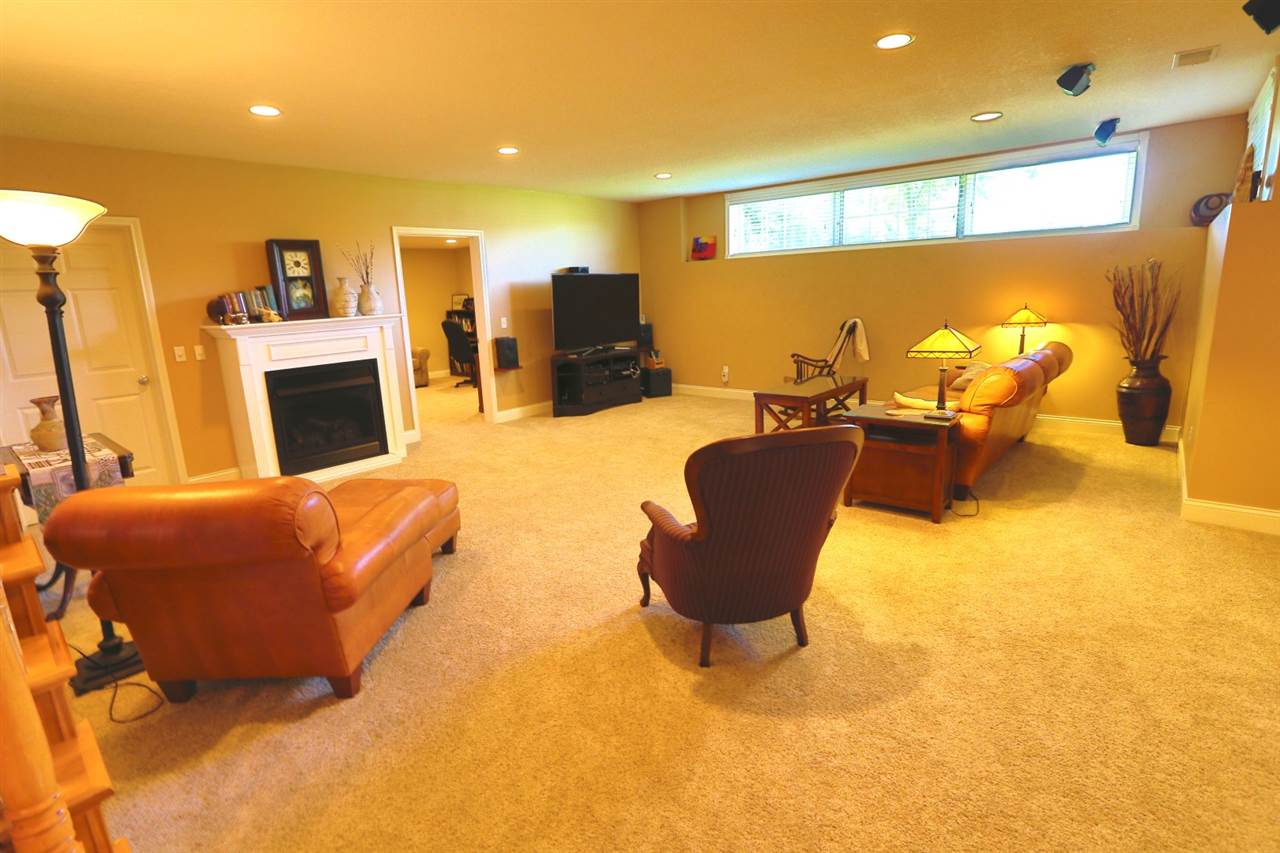 2136 Calais Road Fort Wayne, IN 46814 - Photo 32 of 36 Gallery Image 32