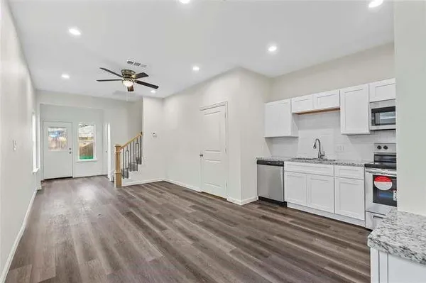 $2,200 | 3445 Frazier Avenue, Fort Worth, TX 76110