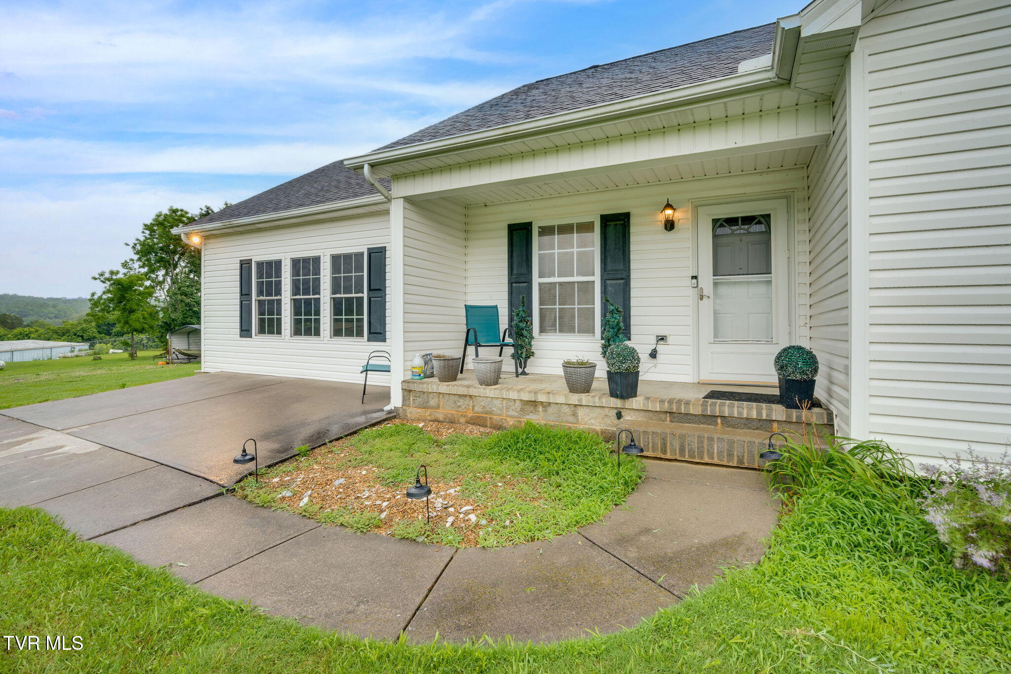 482 Kite Road Rogersville, TN 37857 - Photo 4 of 30 004