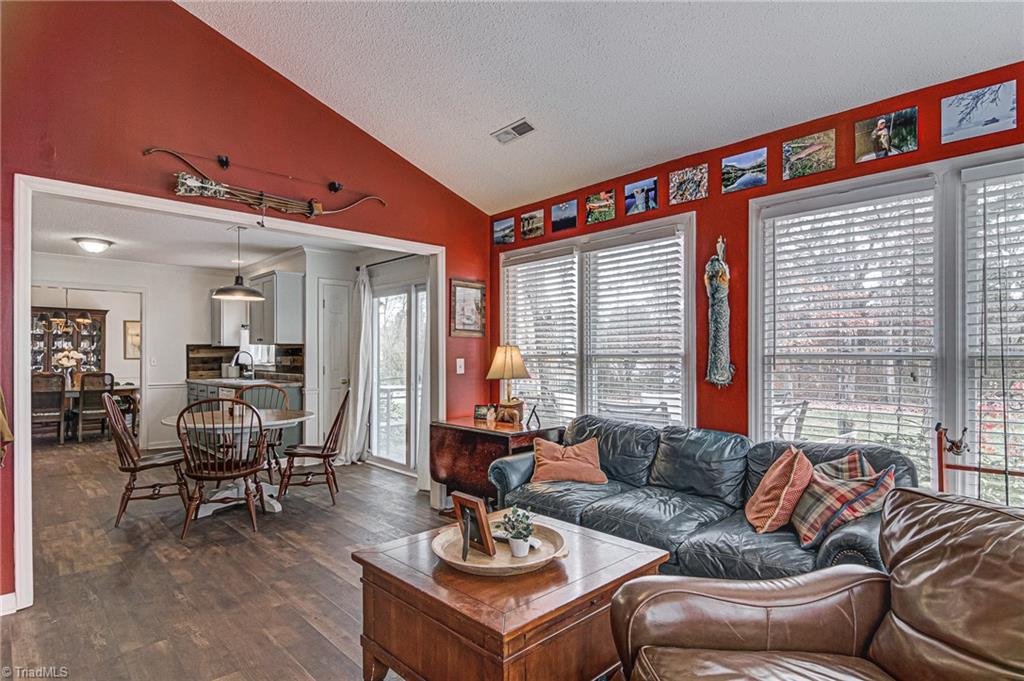 3323 Timberwolf Avenue High Point, NC 27265 - Photo 17 of 33 Gallery Image 17