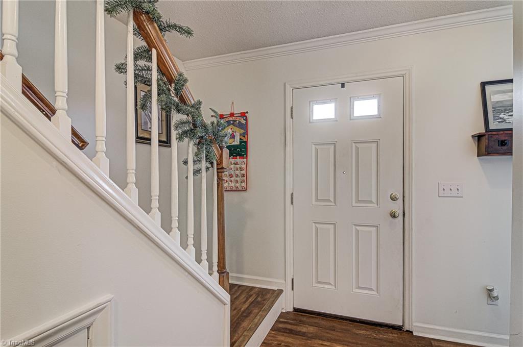 3323 Timberwolf Avenue High Point, NC 27265 - Photo 3 of 33 Gallery Image 3