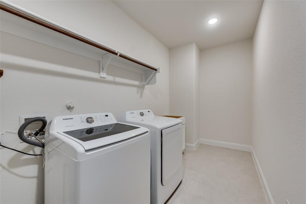 16476 Ryder Rock Road Frisco, TX 75033 - Photo 23 of 40 Oversized Laundry room