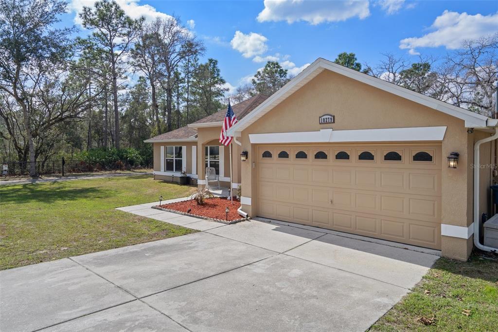 18279 Mairdale Road Weeki Wachee, FL 34614 - Photo 5 of 64