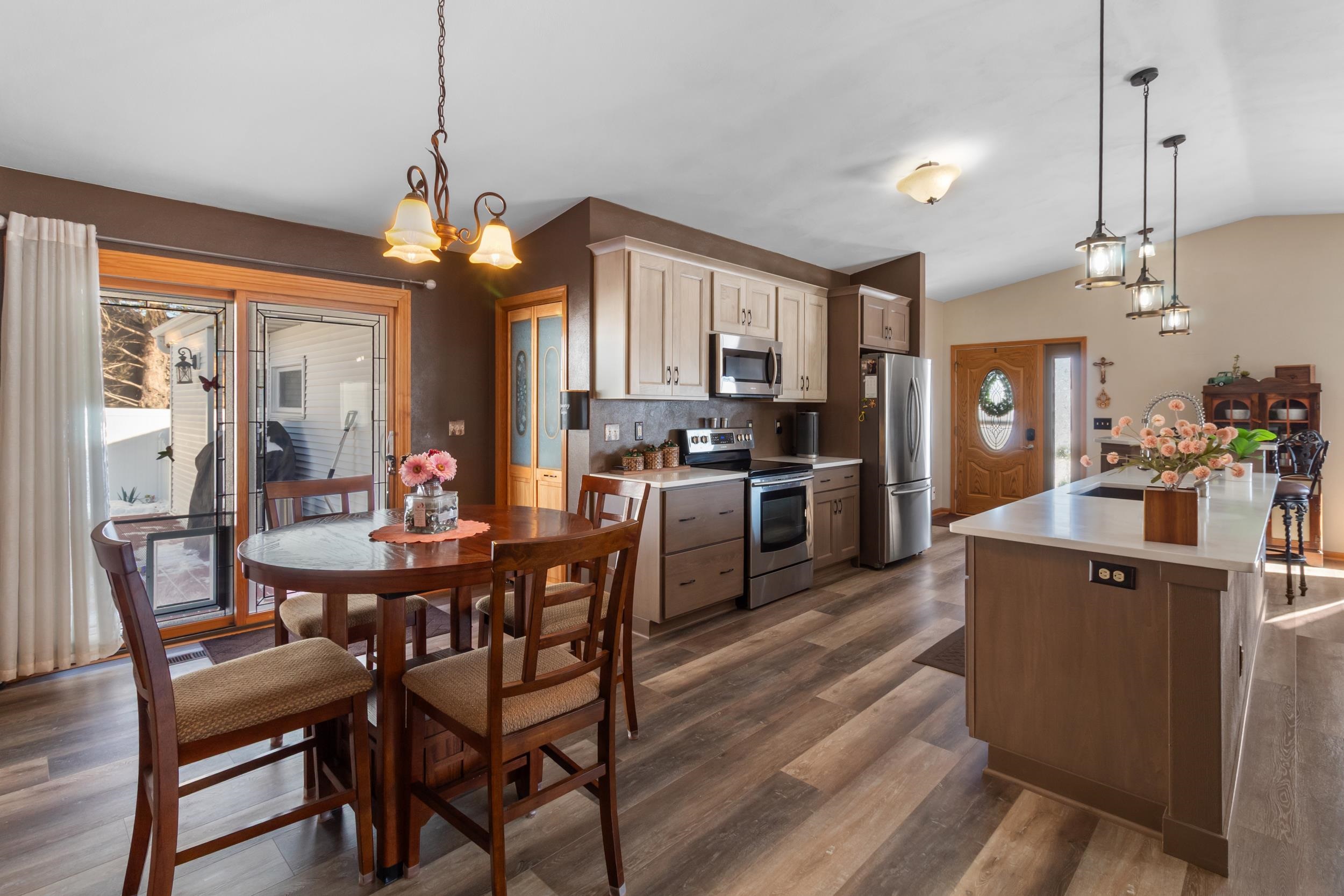 1127 Arthur Drive Milton, WI 53563 - Photo 5 of 36