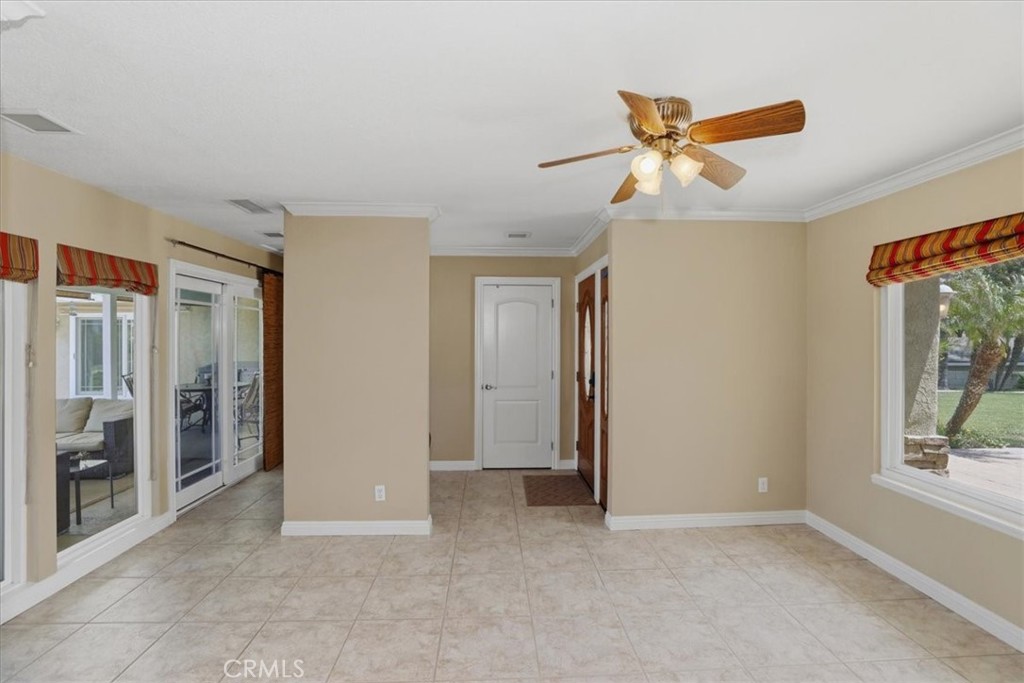 16540 Wagon Wheel Drive Riverside, CA 92506 - Photo 13 of 57