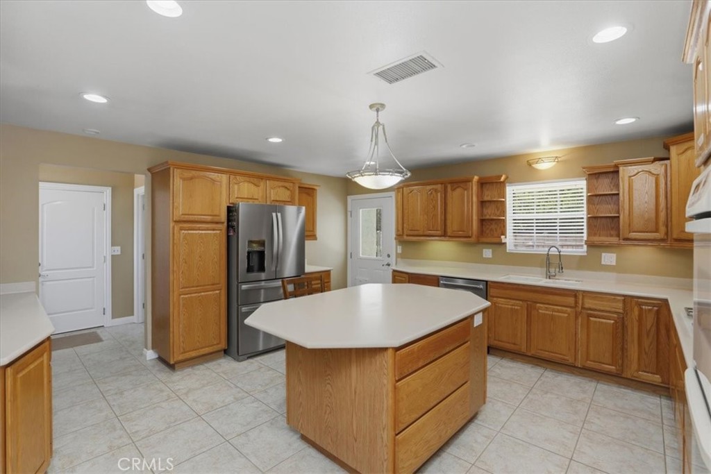 16540 Wagon Wheel Drive Riverside, CA 92506 - Photo 18 of 57