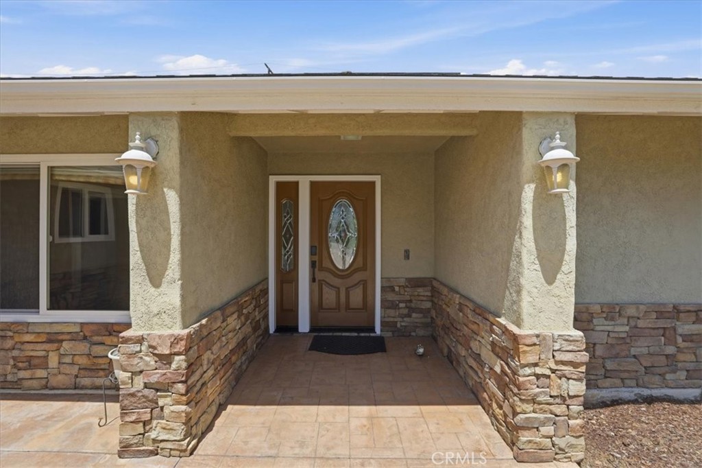 16540 Wagon Wheel Drive Riverside, CA 92506 - Photo 10 of 57