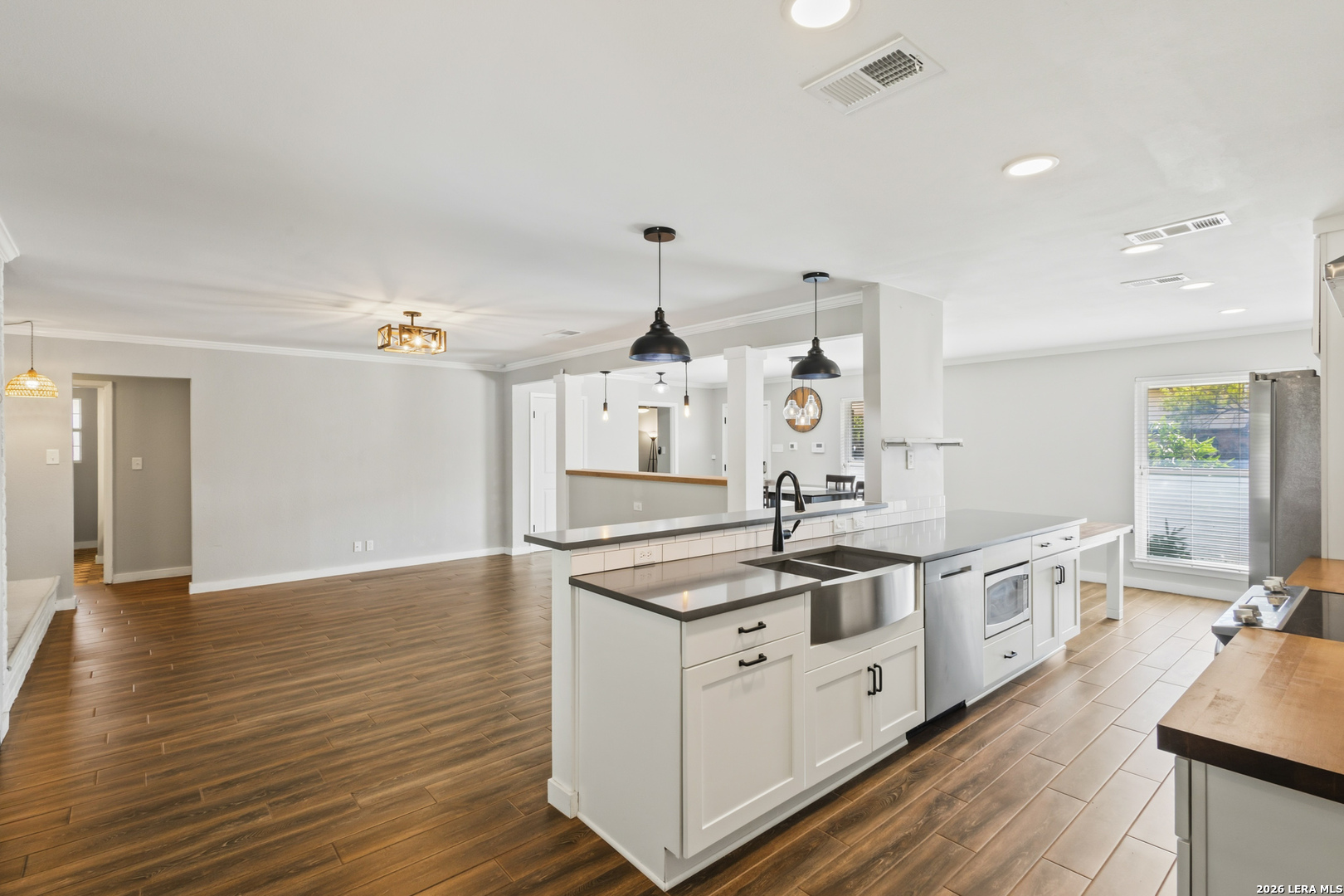 4203 Smoke Ridge San Antonio, TX 78217 - Photo 9 of 24 Gallery Image 9