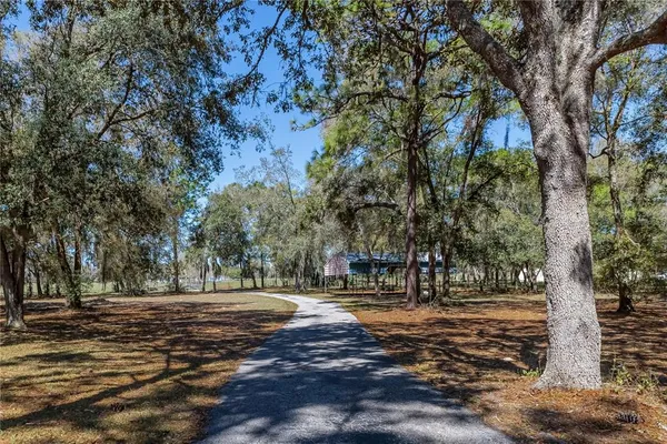 $1,200,000 | 13496 South Oakview Avenue, Floral City, FL 34436