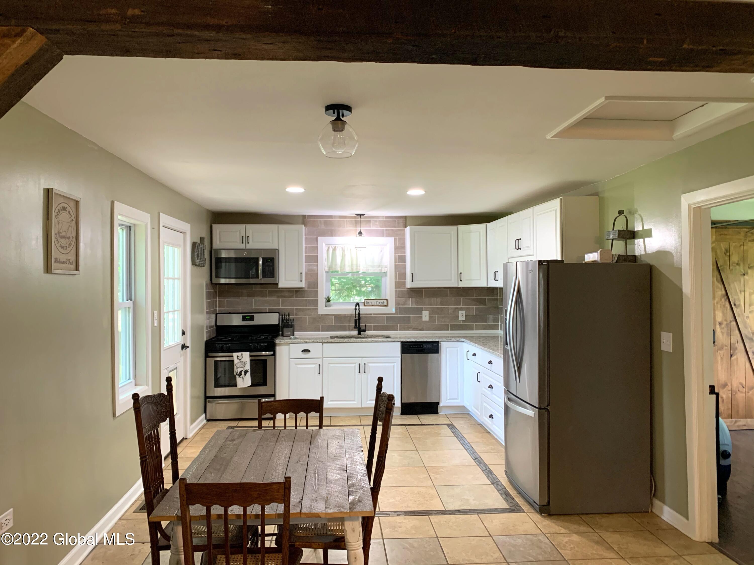 16 Lape Road Schodack, NY 12123 - Photo 8 of 24 IMG-0373
